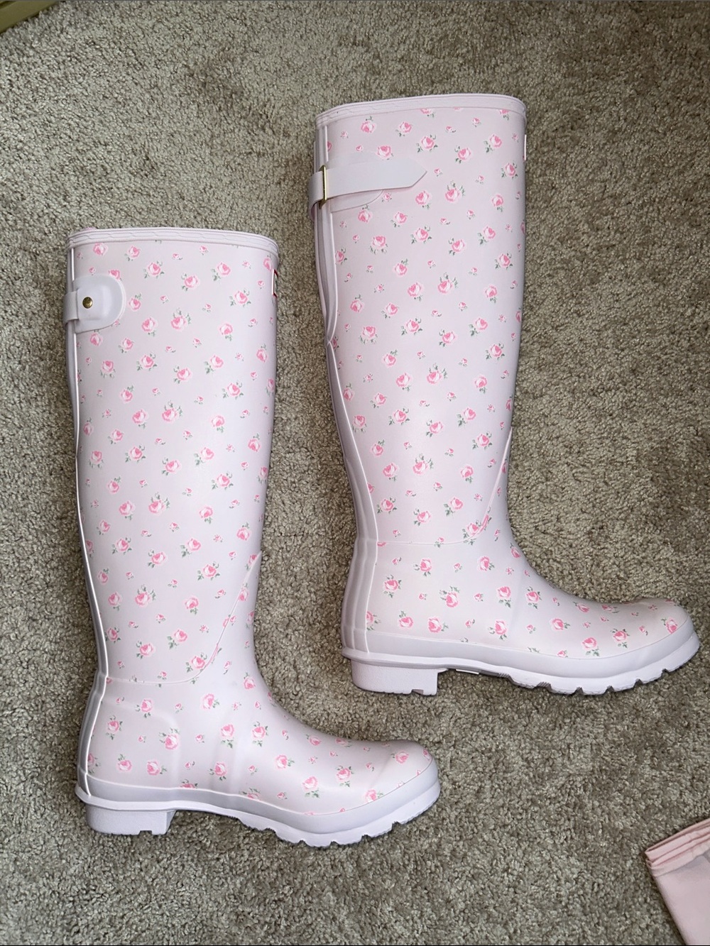 Hunter *LoveFancyShack rain boots. Size 8 - Picture 7 of 17